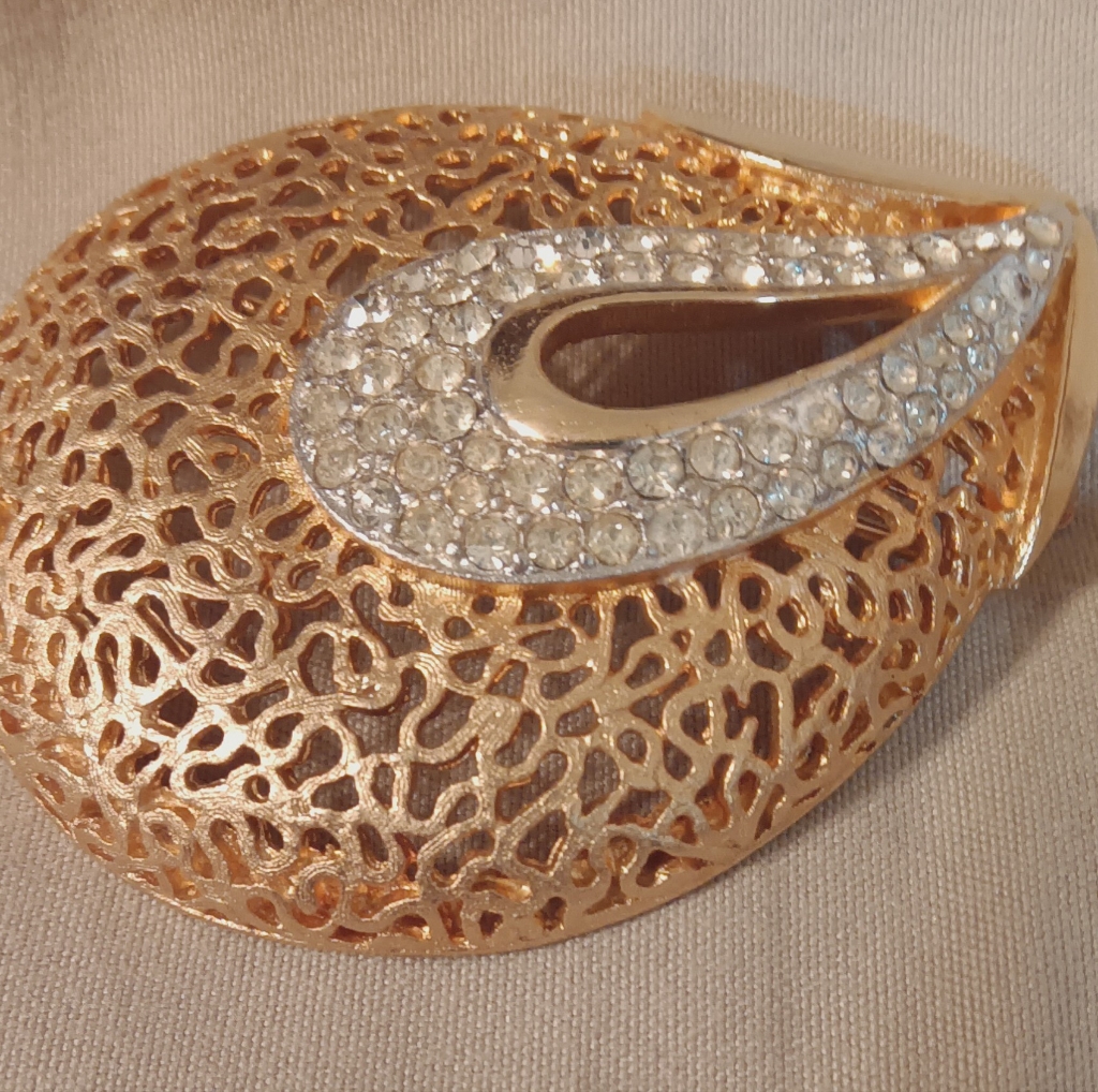 Vintage Corocraft Teardrop Brooch